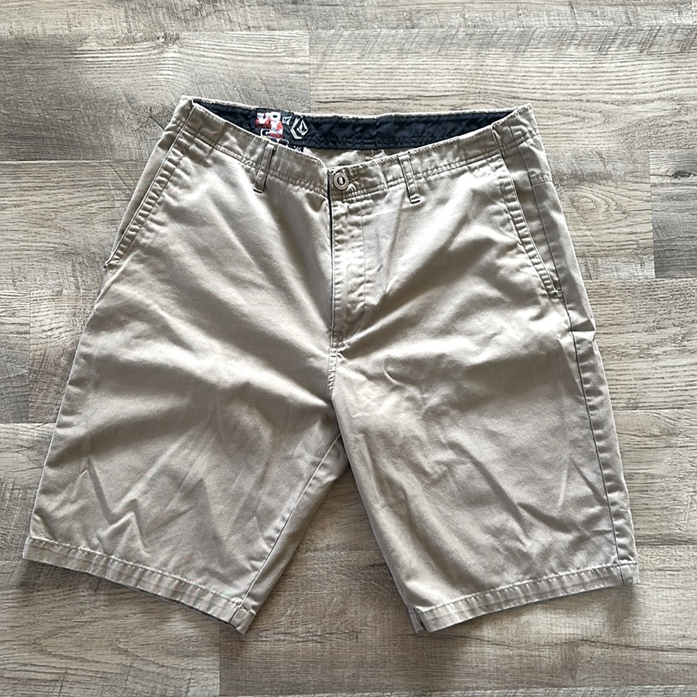 Men’s khaki Volcom Shorts size 36